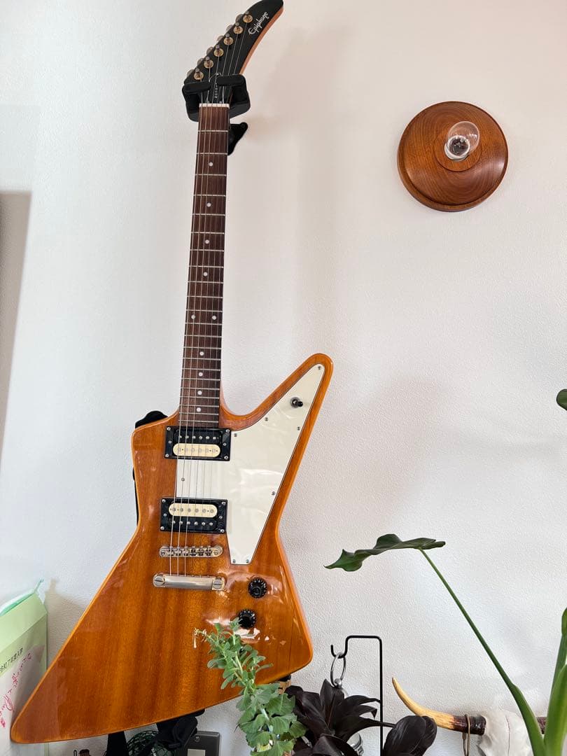 値下げ中❗️4月14日まで❗️エピフォン　Explorer エレキギター ナチュラル