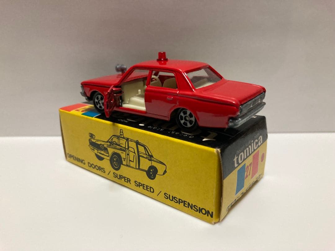 トミカ　クラウン　ファイアチーフカー　1Aホイール　銀サイレン　色指定箱　日本製