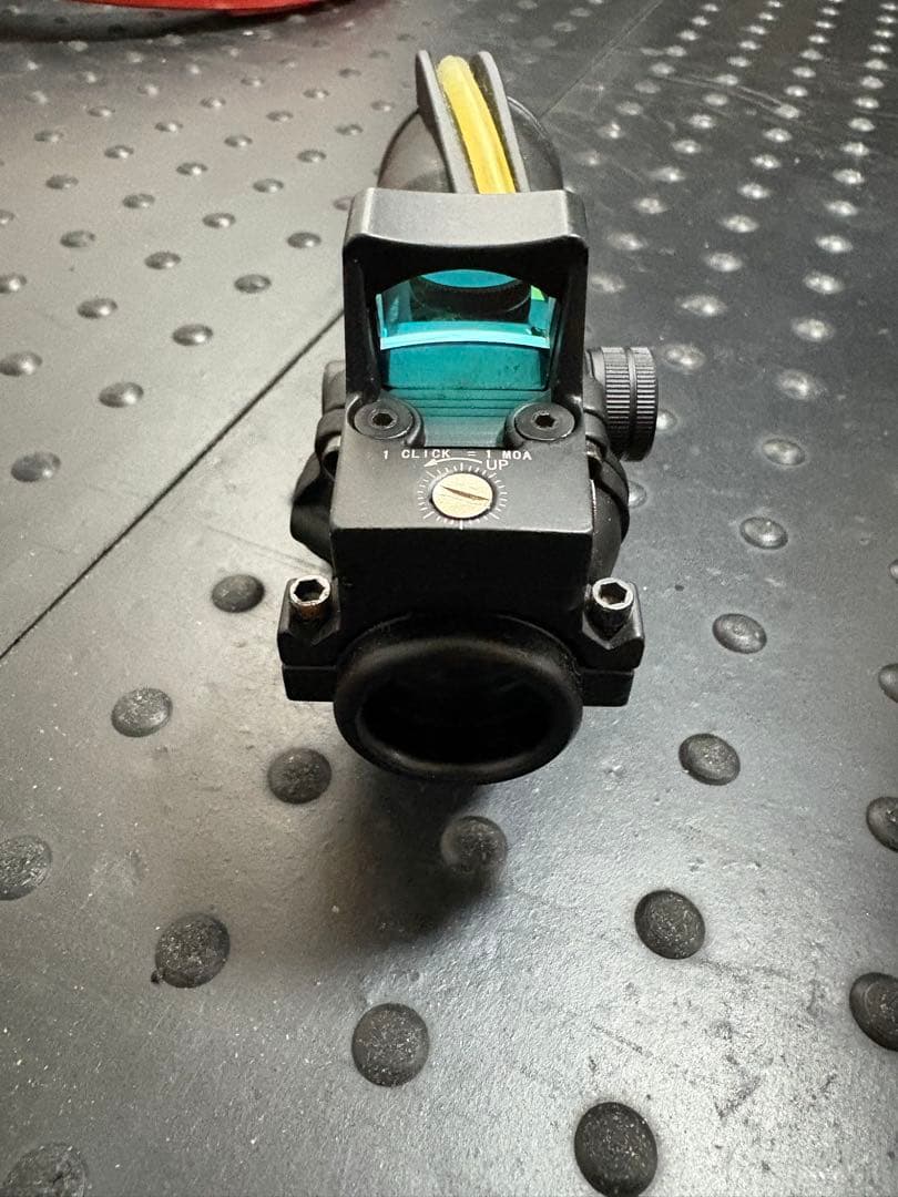 ［最終値下げ］Trijicon ACOG ブラック レッドドットサイト付き