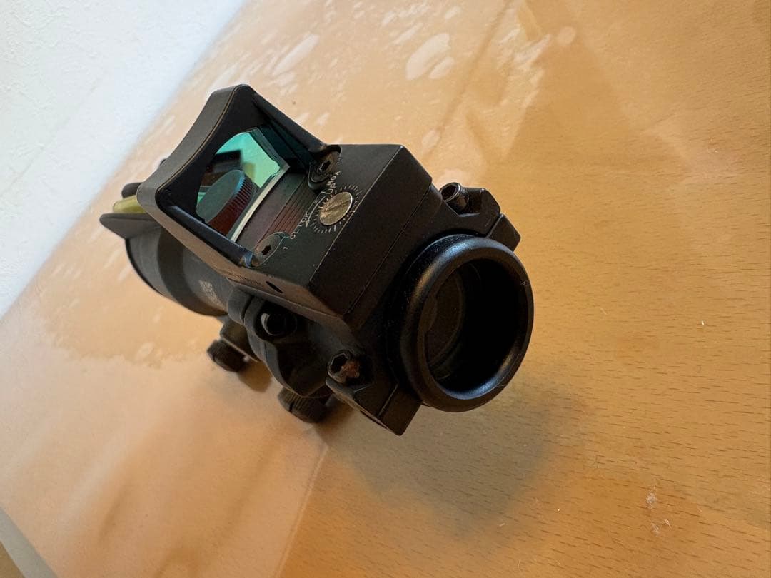 ［最終値下げ］Trijicon ACOG ブラック レッドドットサイト付き