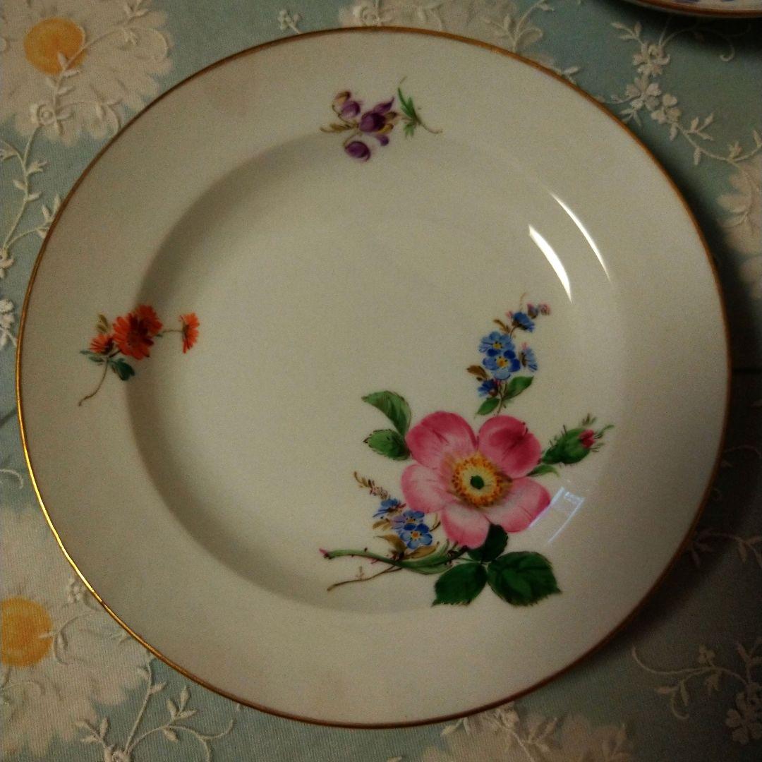 ヤマザキです ピンクの薔薇と紫の菊、オレンジのナスタスチウムのトリオ3点