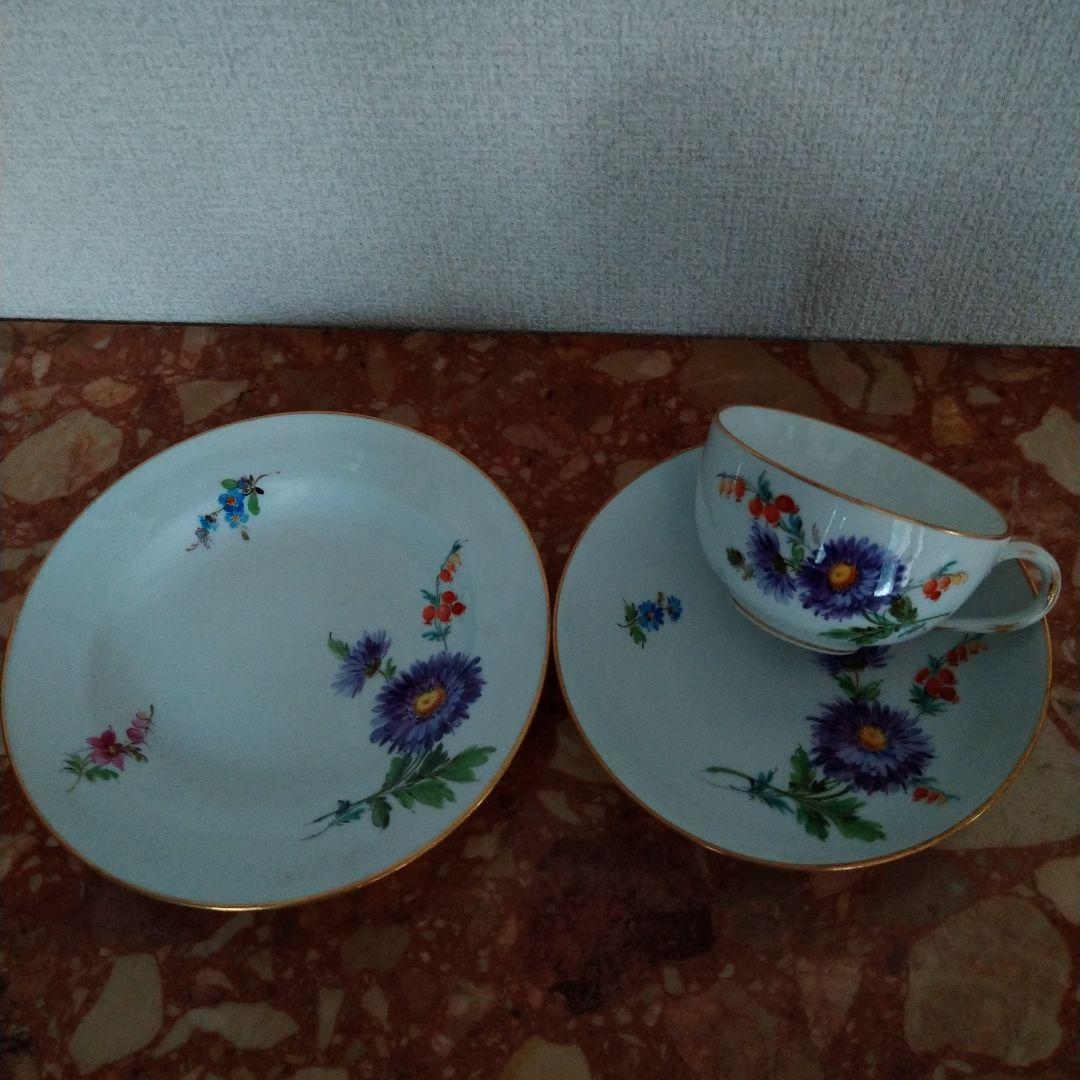 ヤマザキです ピンクの薔薇と紫の菊、オレンジのナスタスチウムのトリオ3点