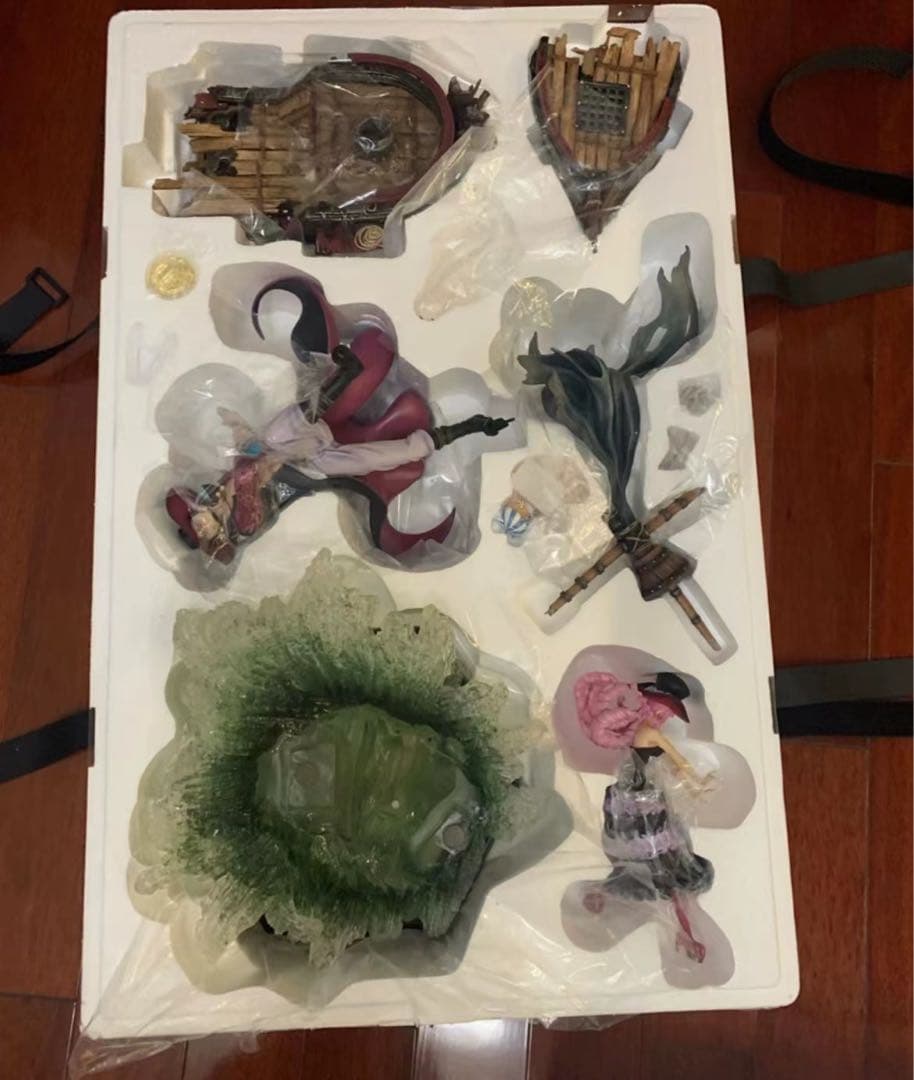 ワンピース ミホーク ペローナ ガレージキット ガレキ スタチュー①