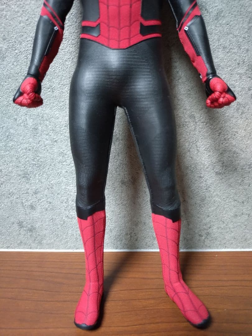 ホットトイズ　スパイダーマン アップグレードスーツ フィギュア