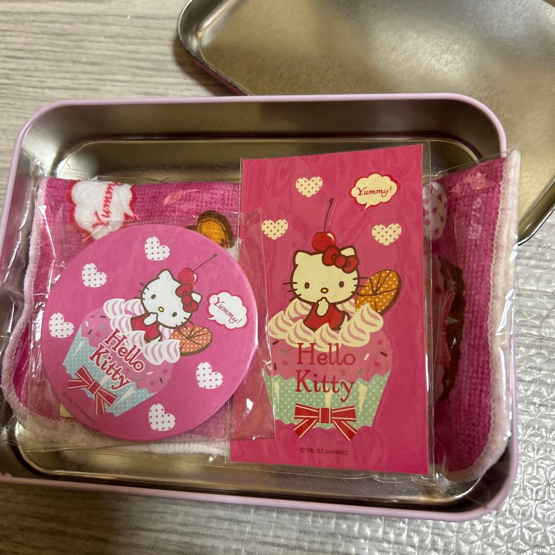キティ　スイーツ缶　メモ、シール、タオル　サンリオ