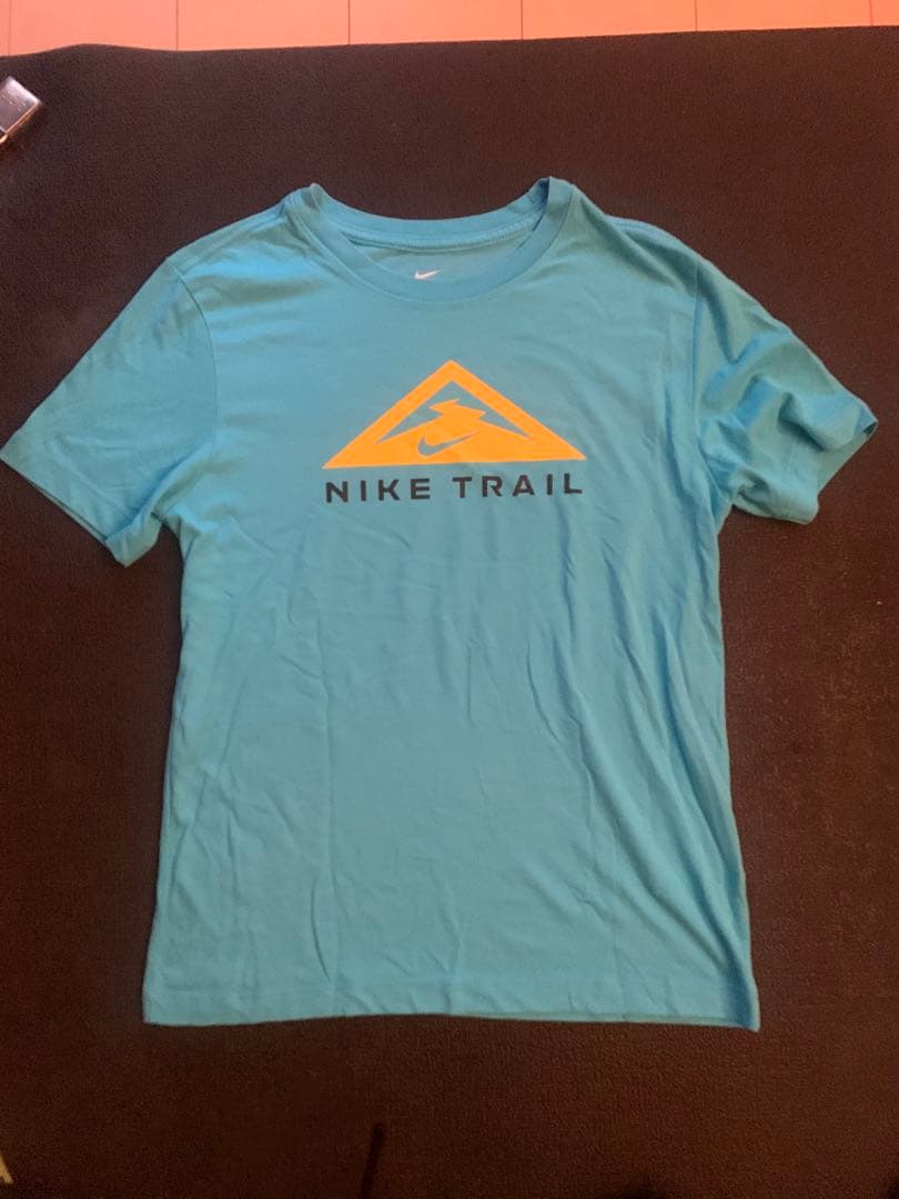 ナイキ　トレンド　Nike train 上下　シャツS インナーL