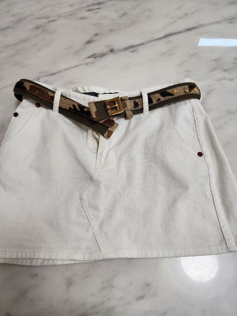 MARK LONA マークアンドロナスカル刺繍 ホワイトゴルフスカート& ベルト