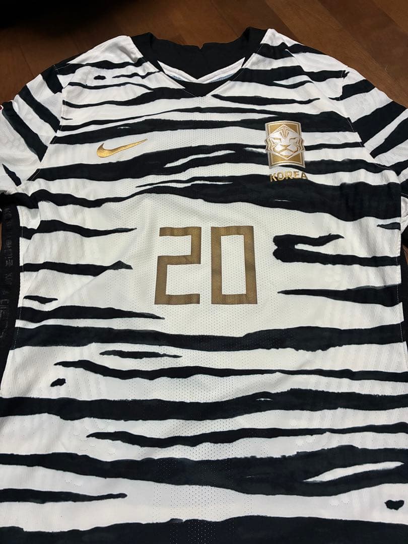 Nike KOREA 韓国代表サッカーシャツ 20番 ゼブラ柄