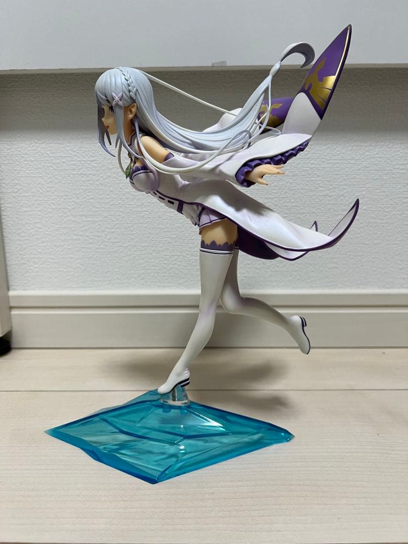 リゼロ　エミリア　グッドスマイルカンパニー　1/7スケールフィギュア