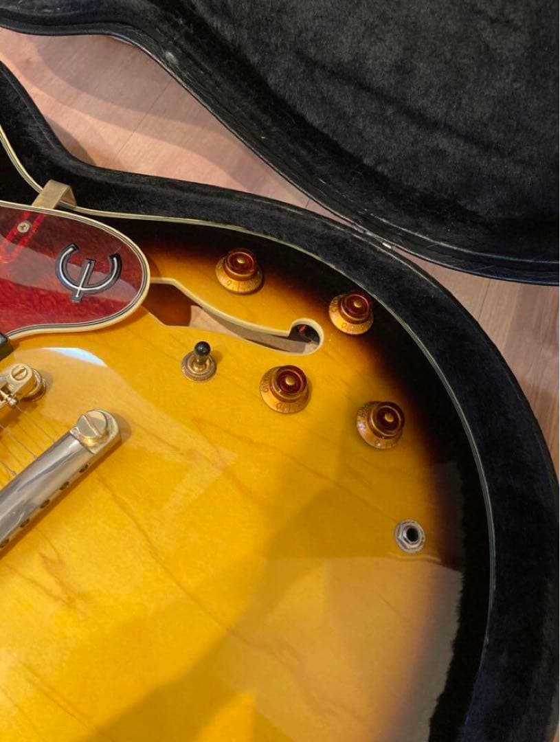 Epiphone SHERATON II VS エピフォン