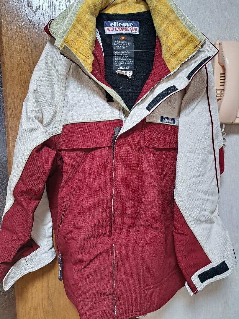 スキーウェア一式 ellesse 赤白上下 グローブ等スキー用品おまけ付き