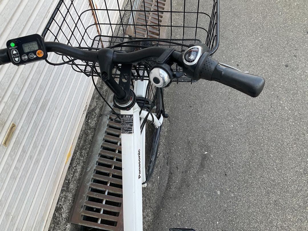 パナソニック最新機種電動アシスト自転車ティモS26インチホワイト系アルミボディー