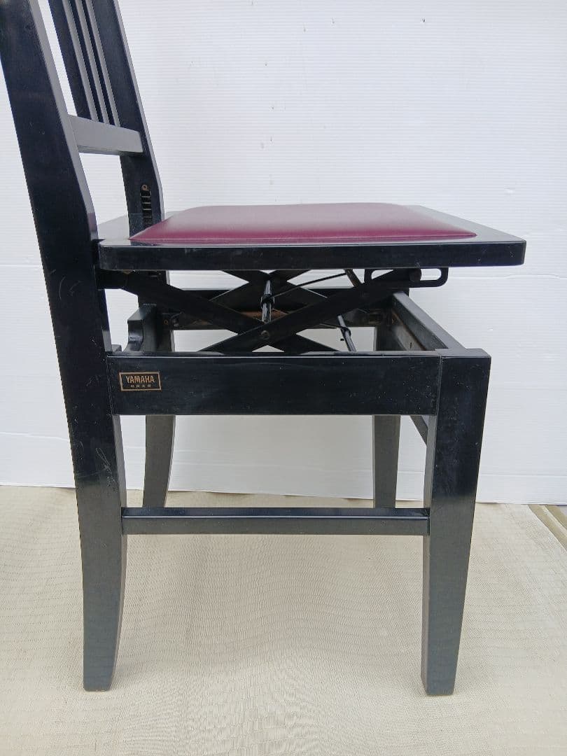 ヤマハ背もたれ付、ストッパー付、ピアノ椅子　昭和レトロ　中古品