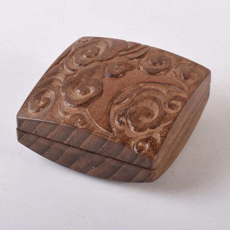 くりのぼう　川本光春作　雲月彫　内金溜香合　建仁寺竹田益州書付　V7217