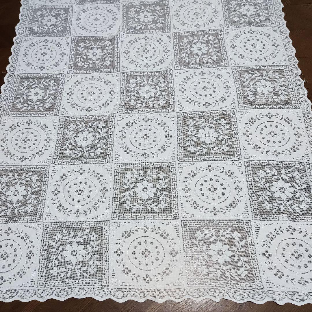 レースのテーブルクロス　インテリア敷物　レースクロス　152 x 120