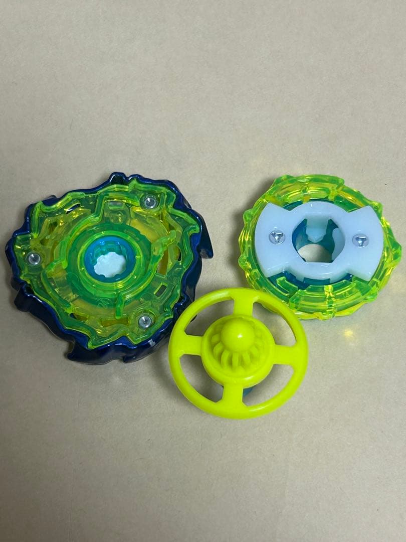 ほぼ新品　フェニックスウイング9-80DB ベイブレードX