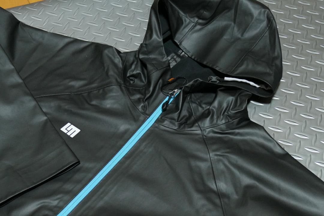 ★秋冬★ラウドマウス★ラミネート加工フード付きフルジップブルゾン★LL★BK