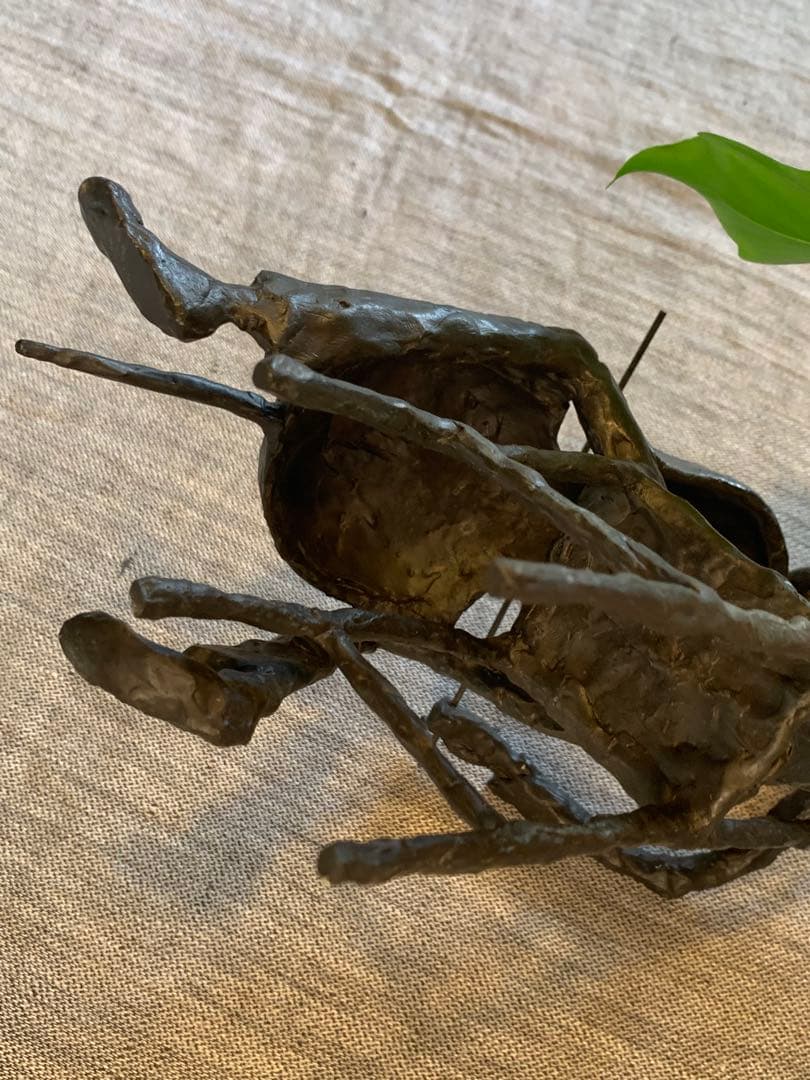 チェロ奏者 オブジェ 金属 彫刻 置物 音楽家 モダン アート　かなりの美品です