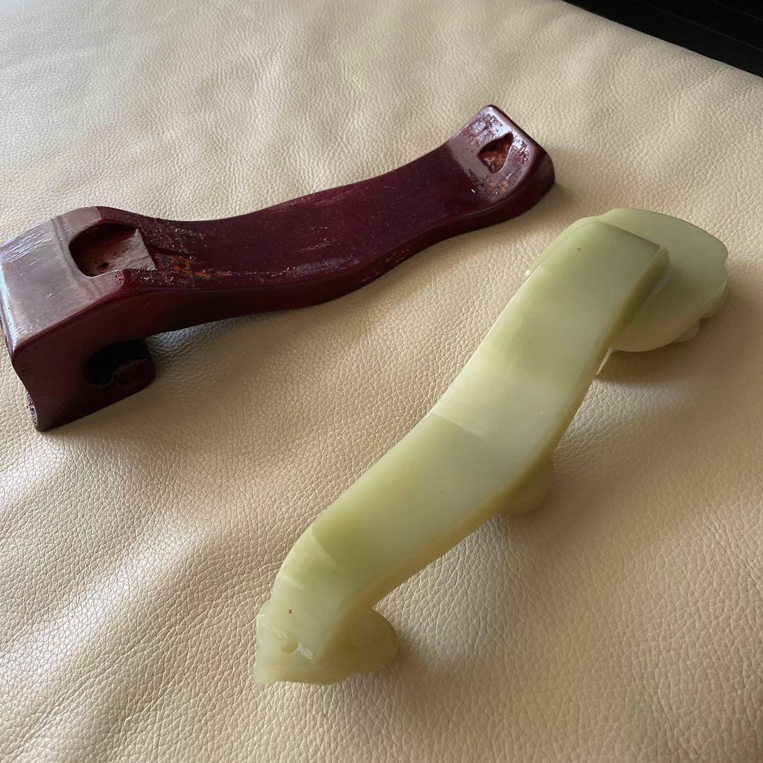 中国　玉石　龍神　如意　飾り台付き