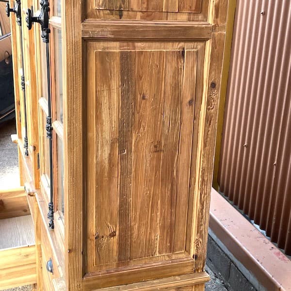 ビンテージ　ガラスキャビネット　大型カップボード　ブックケース　古材