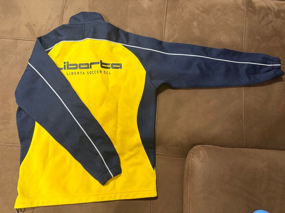 リベルタ　Liberta フルジップジャージ 140㎝ イエロー・ネイビー