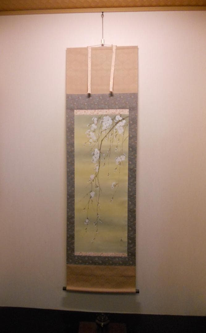 掛け軸 一鳳 『 桜 』 絹本 希少 軸装 茶道具 掛軸 美品 です。