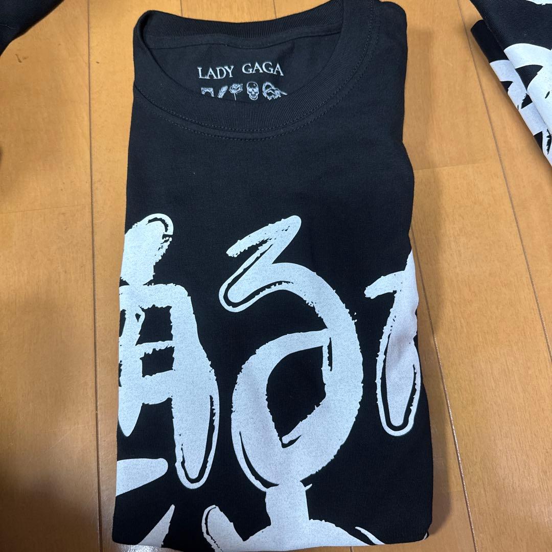 LADY GAGA 踊るか死ぬかTシャツレディーガガ　MAYHEM