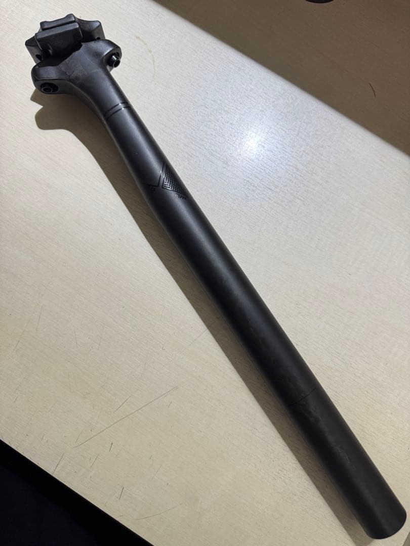 メリダ　カーボンシートポスト