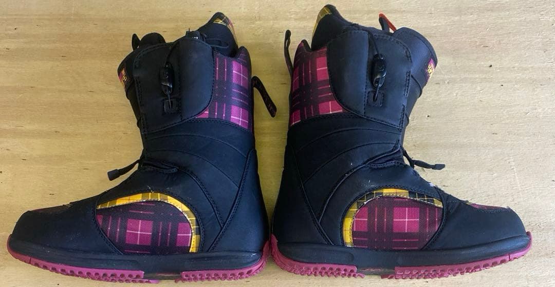 Burton スノーボードブーツ　23.5センチ