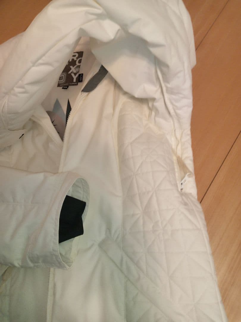 希少ROXY★ENDURANCE★タグ付未使用スノーボードウェアレディース上下