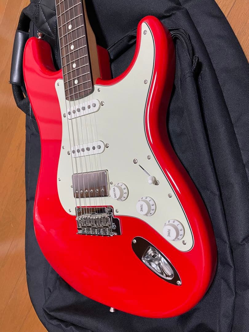 美品　フェンダー　Fender ストラト 2024 MIJ Hybrid II