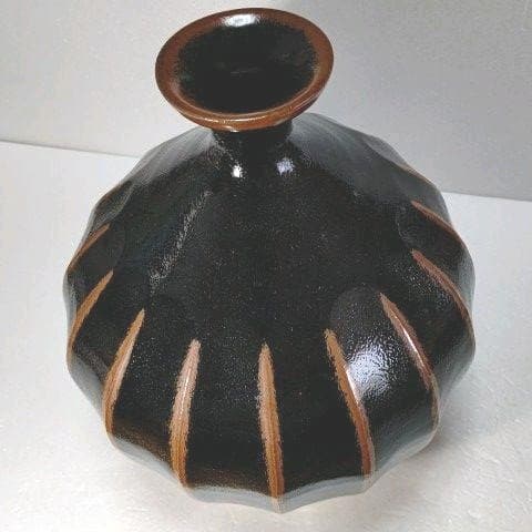 壺 黒天目　備前　藤原 一門