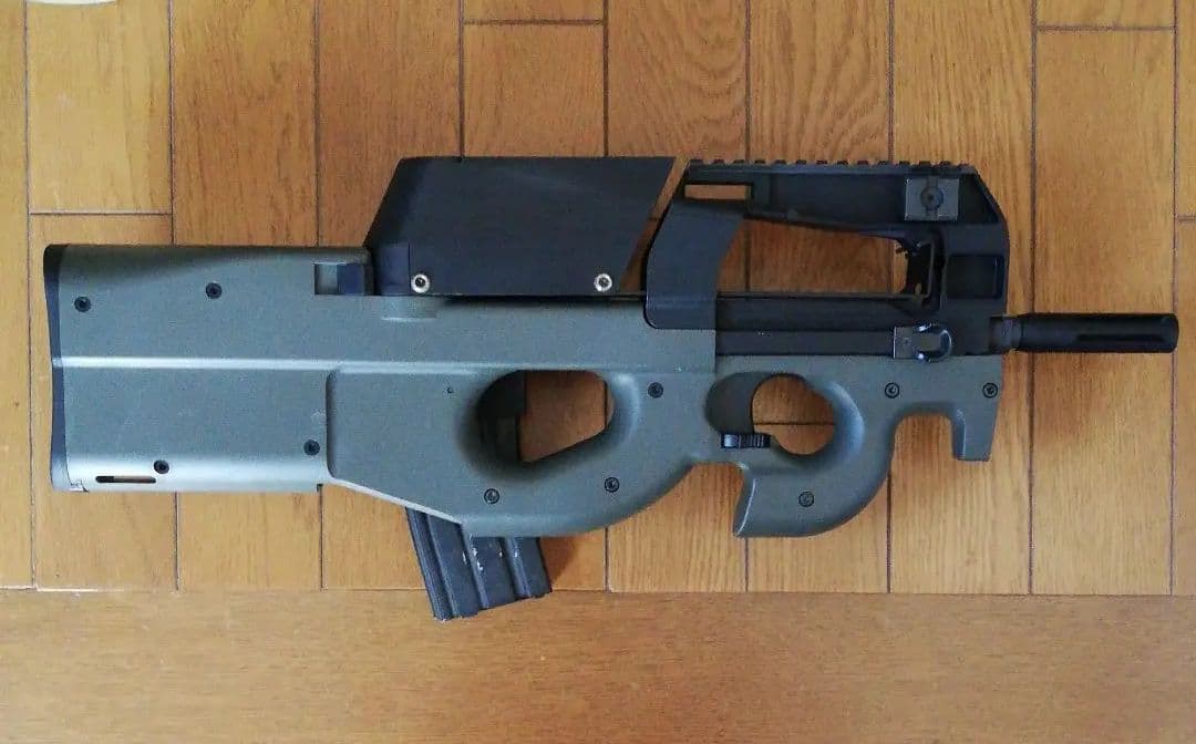 マルイPS90ＨＣ　バッテリー、充電器セット