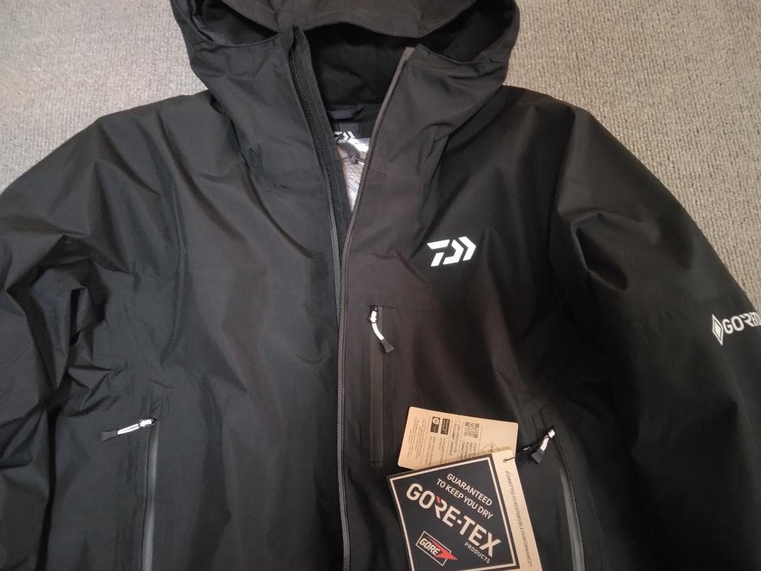 ダイワ GORE-TEX バーサタイルウィンタースーツ DW-1925 (L)