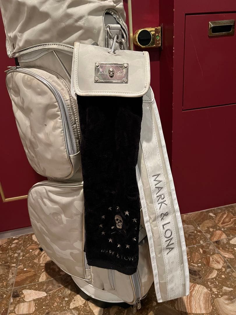 MARK & LONA ホワイトキャディバッグ