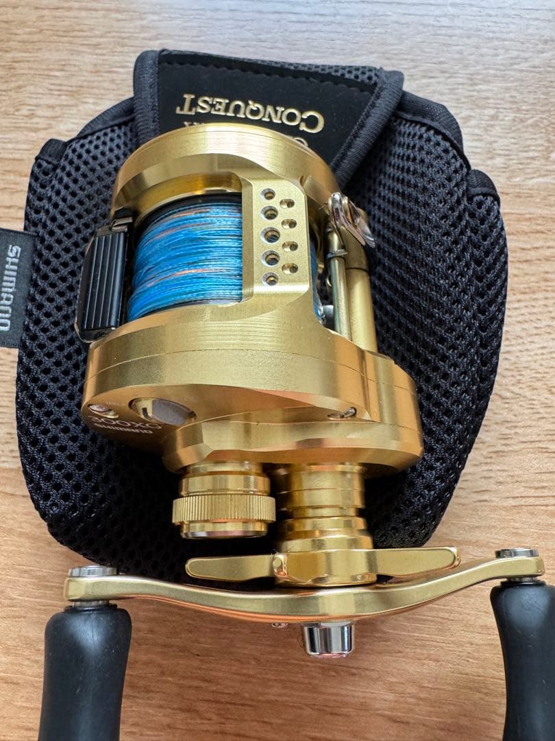 シマノ カルカッタコンクエストMD 300XG 右巻き　未使用品