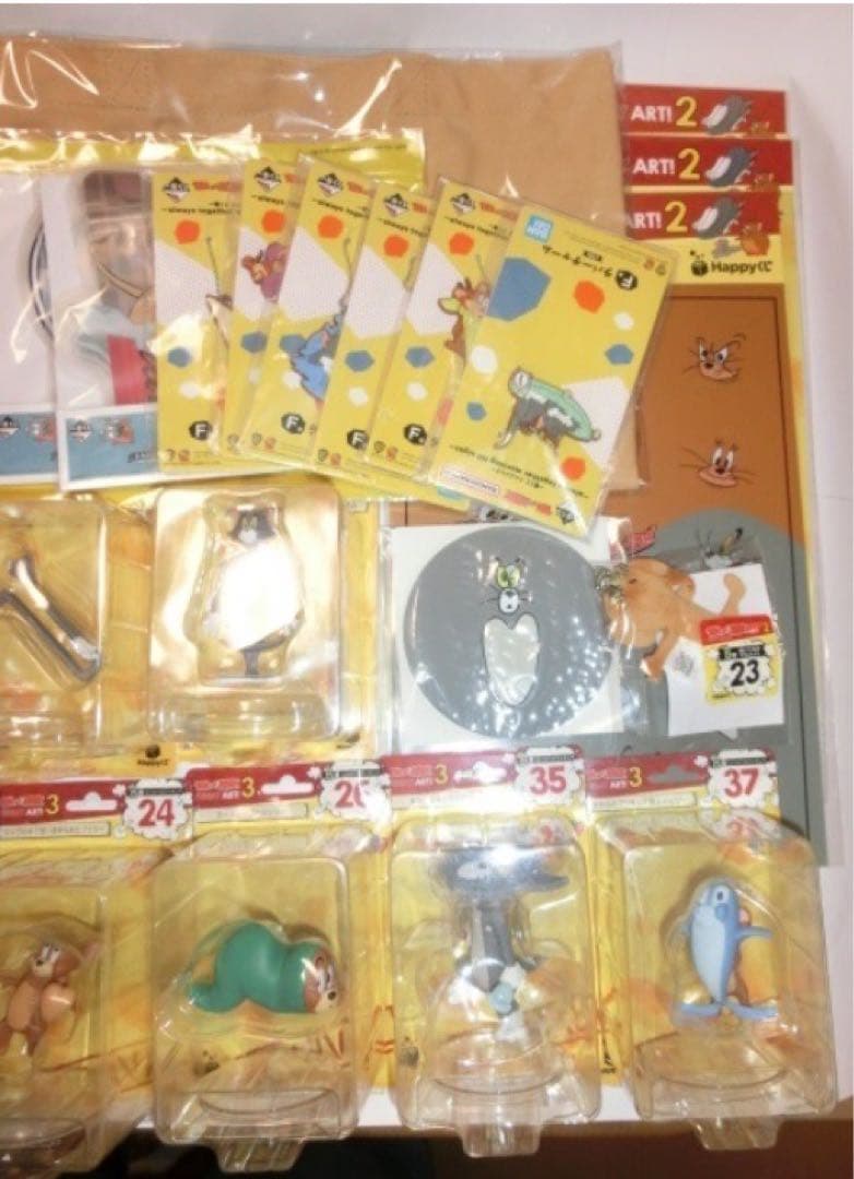 Happyくじ ハッピーくじ トムとジェリー　A賞フィギュアほか　約３５個