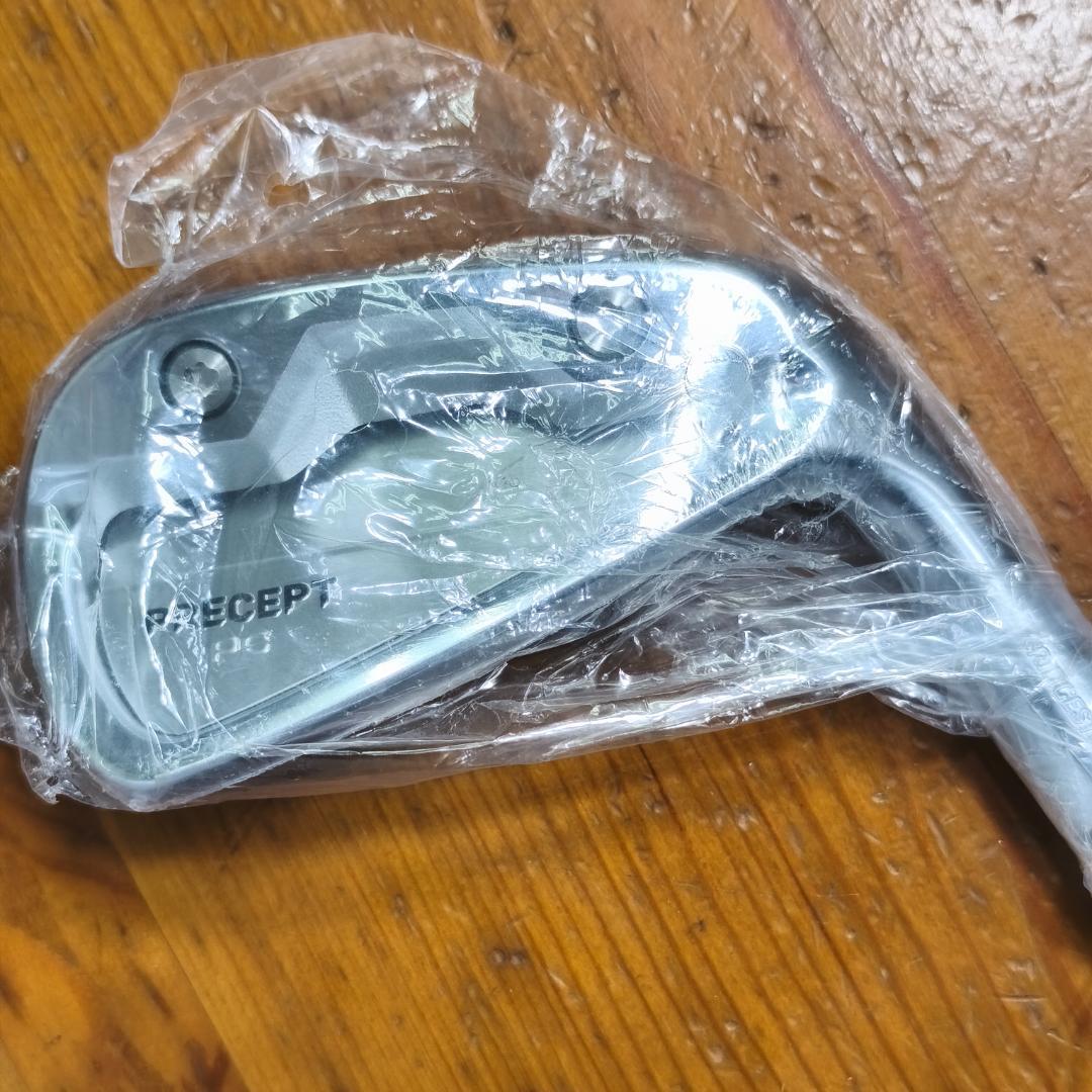 新品未使用　PRECEPT 　プリセプトPC01アイアン　単品７番