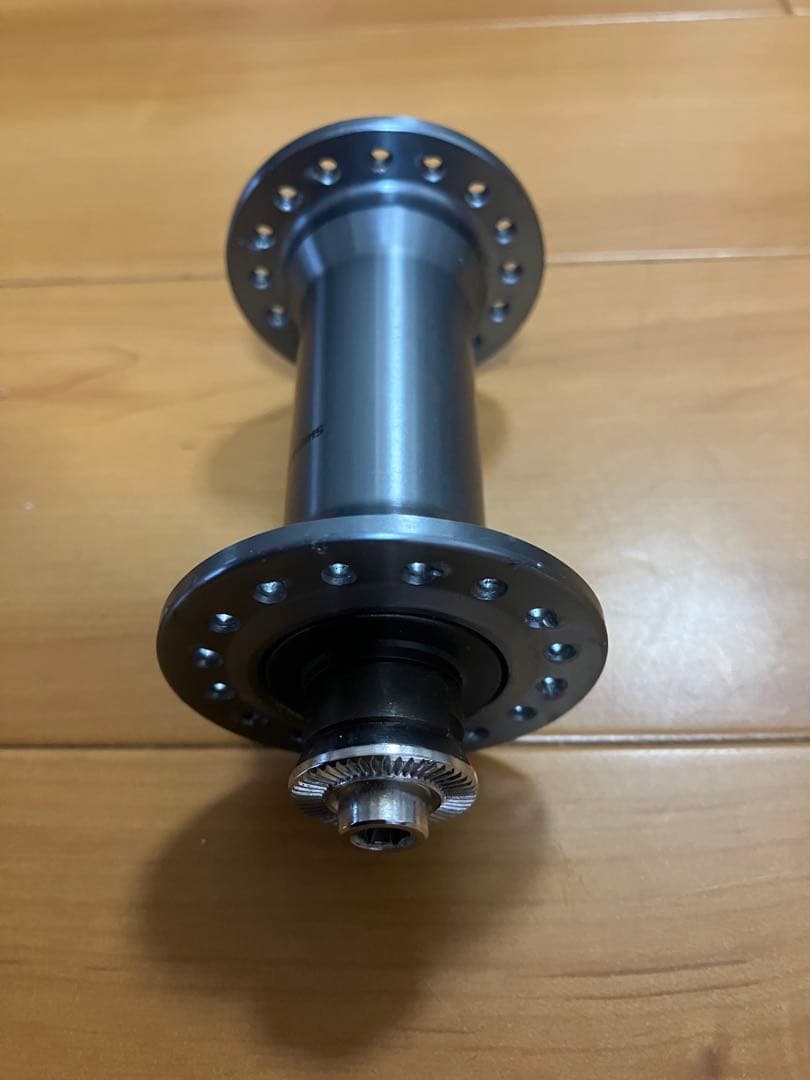 【最終値下げ】シマノ R7000系105 11速リムブレーキ用ハブ 32H