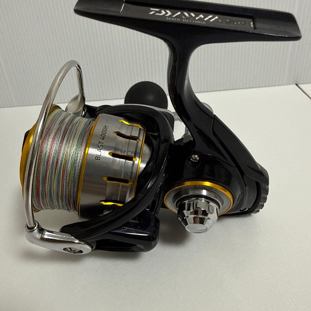 ダイワ　ブラスト　4000H スピニングリール　ジギング