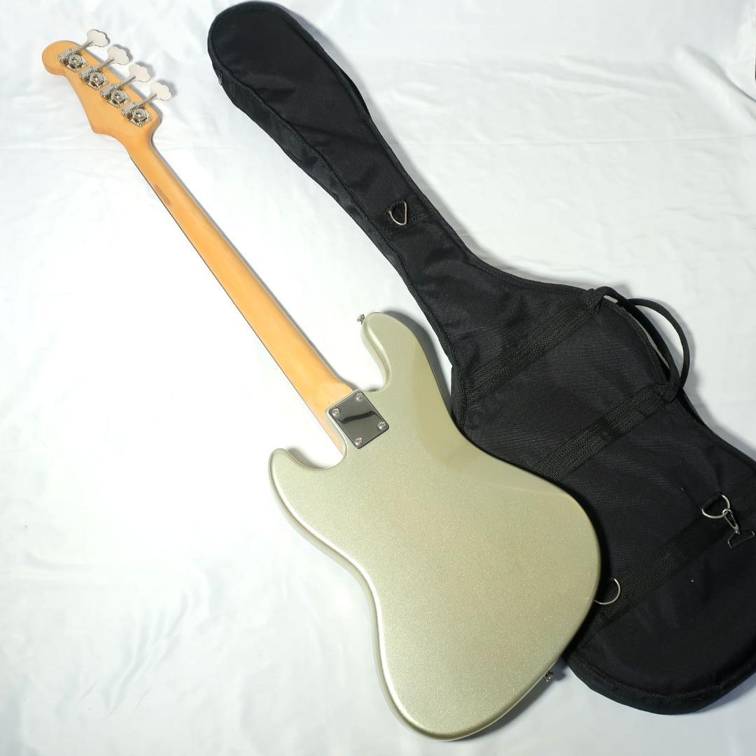 美品 Brian by Bacchus エレキベース レアカラー ゴールド