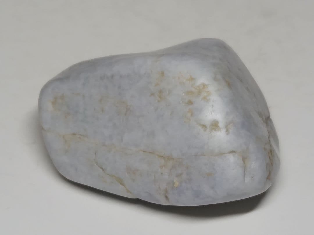 淡ラベ 76g 翡翠 ヒスイ 原石 鑑賞石 自然石 誕生石 鉱物 鉱石 水石