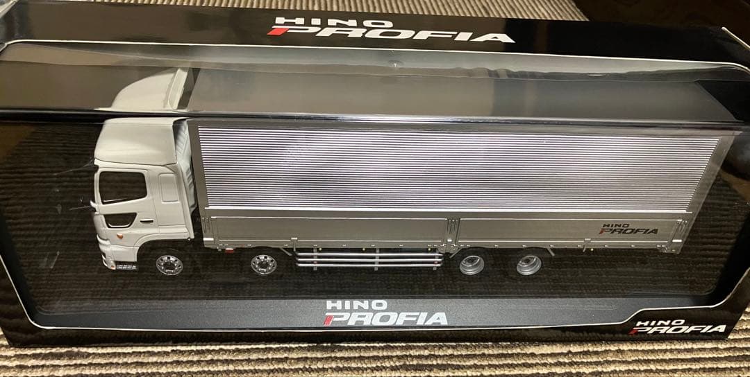 HINO PROFIA トラック ミニカー 1/43