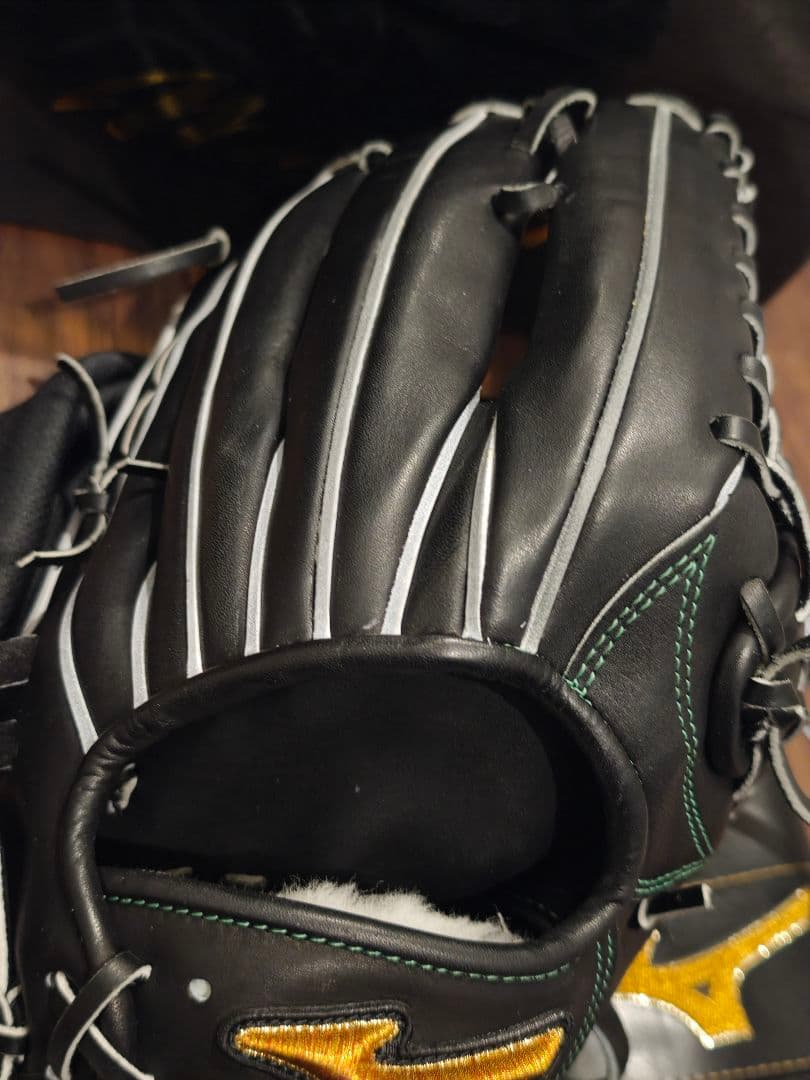 【新品未使用】ミズノプロ　宍粟牛　イチローモデル　直営限定グローブ　硬式　外野用