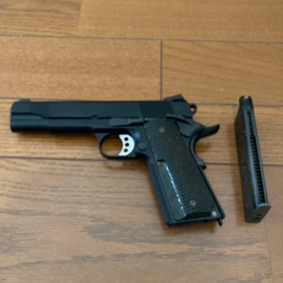 東京マルイ MEUピストル 木製グリップ付（箱、説明書無し）