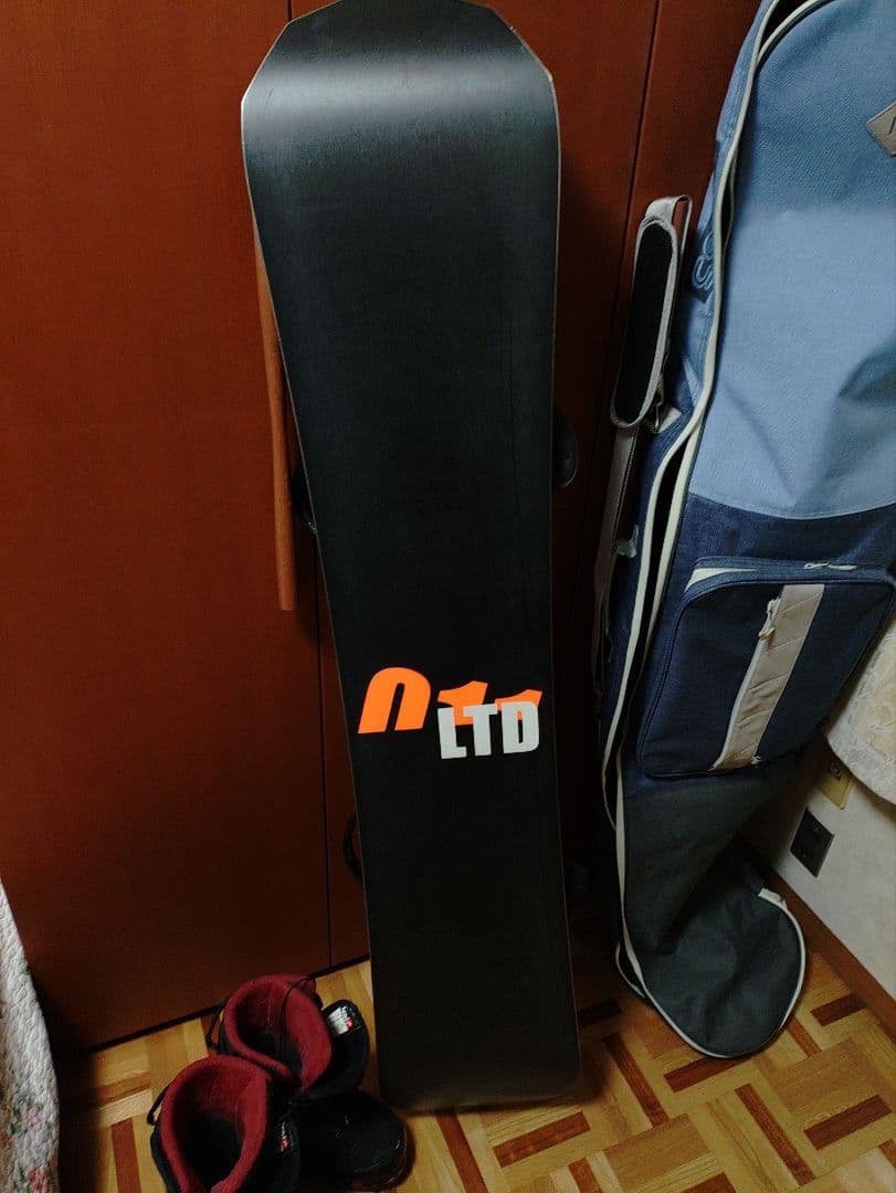 011 Artistic スノーボード ビンディング付き　ボードケースセット