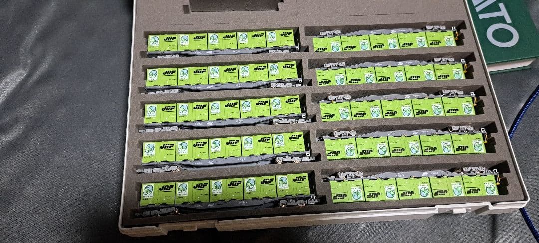 コキ107(鉄道コンテナ輸送50周年記念カラー19Dコンテナ付)10両セット