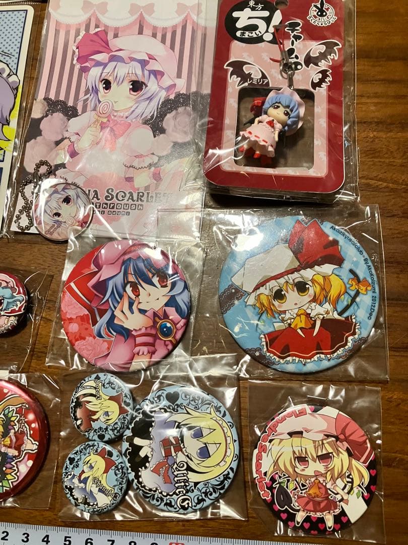 新品未使用　東方プロジェクト　グッズ　レミリア　缶バッチ　キーホルダー　メモ帳