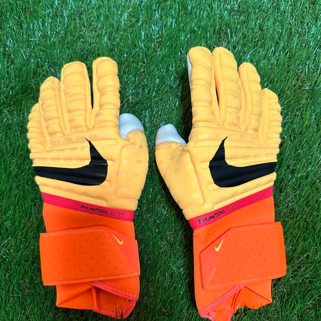 【日本未発売】ファントムエリート ゴールキーパーグローブ 8号