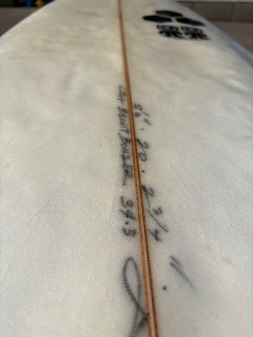 アルメリック Biscuit ボンザー 5'6 34Ｌ　浮力大